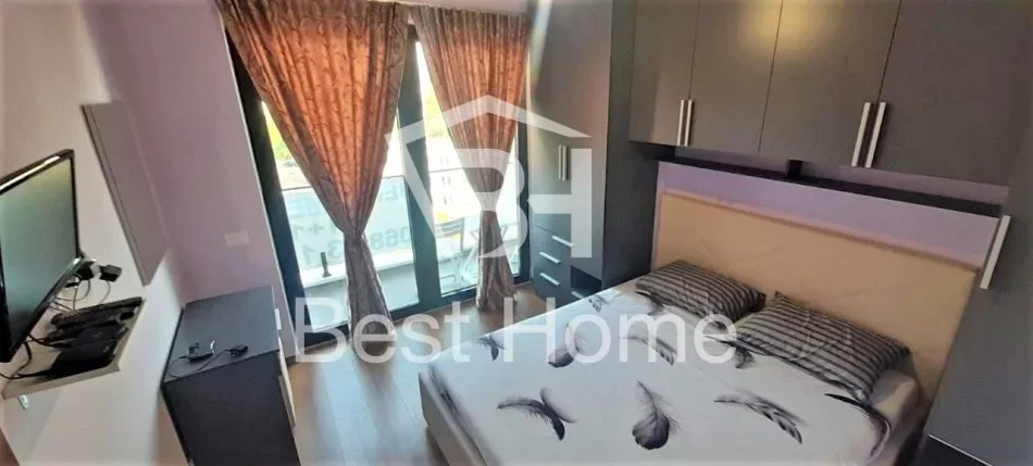 Apartament Me Qera 1+1, Rruga E Dibrës, Kompleksi Arlis, Tirane.