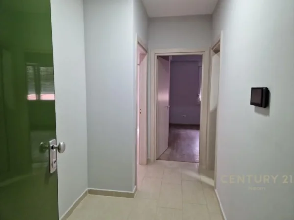 APARTAMENT MODERN ME QIRA 1+1, RRUGA E BARRIKADAVE❗️