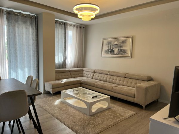 APARTMENT 2+1+2 PER QERA TEK RRUGA ELBASANIT