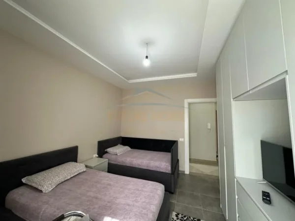 SHITET APARTAMENT 2+1+2+POST PARKIMI GREEN CITY