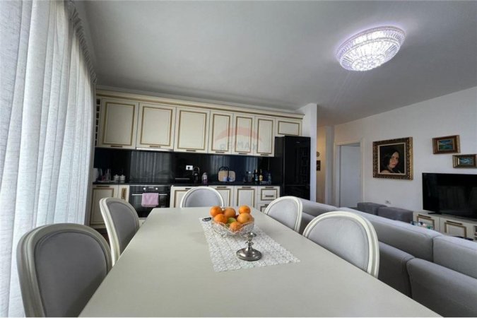 Apartament 2+1+2 me Qera, Rruga e Elbassanit