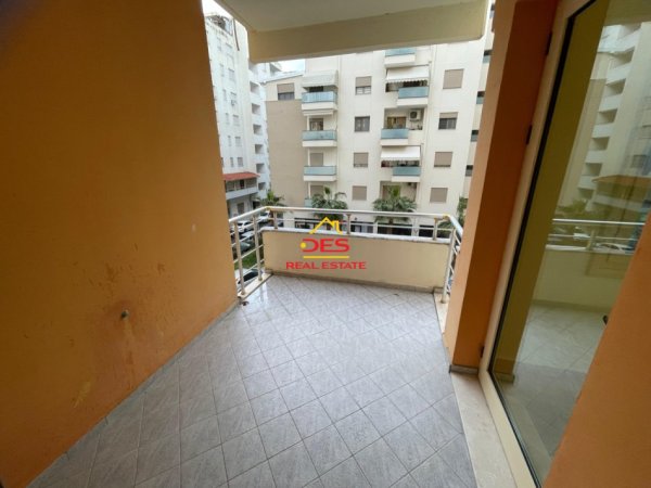 SHITET APARTAMENT 2+1 NË LUNGOMARE PRANË HANOVER.