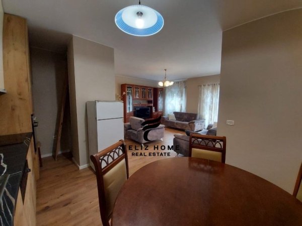 APARTAMENT ME QERA, RRUGA E KAVAJES, 600 EURO