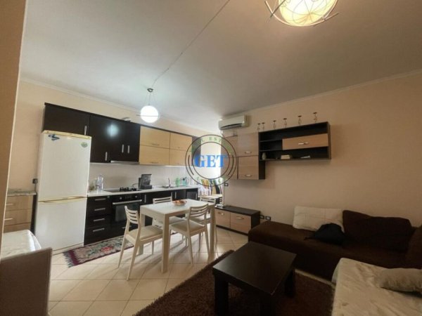 Shitet, Apartament 1+1, prane Kazazit, Durres