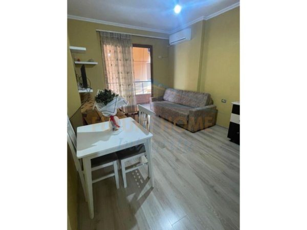 Qera, Apartament 1+1 Astir