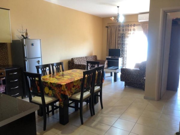 Vlore Shitet apartament Vij e pare nga Deti