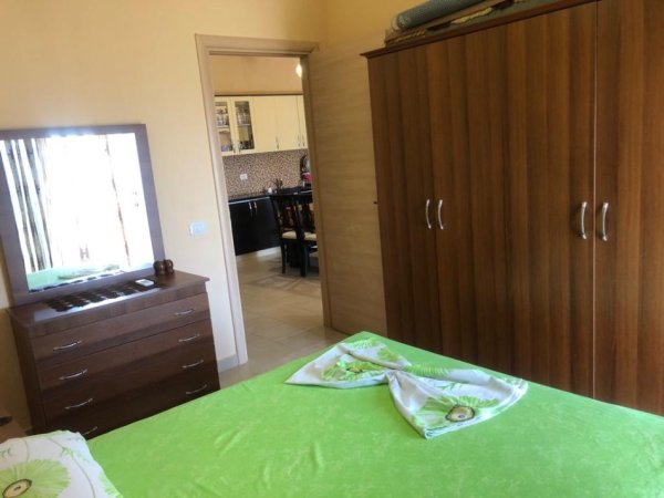 Vlore Shitet apartament Vij e pare nga Deti