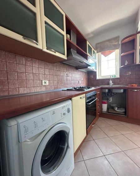 Jepet me qira apartament 2+1+BLLK ne Myslym Shyri 500 Euro