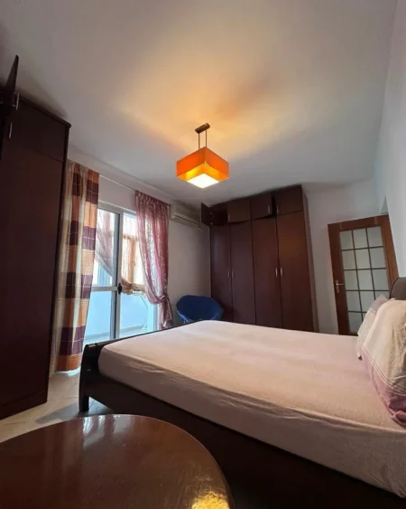 Jepet me qira apartament 2+1+BLLK ne Myslym Shyri 500 Euro