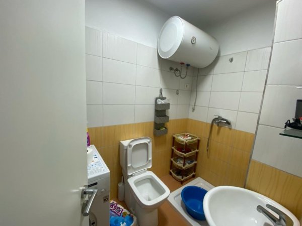 Shitet, Apartament 2+1+2, Fresku, Tirane