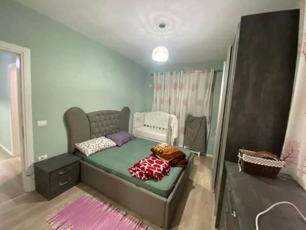 Shitet, Apartament 2+1+2, Fresku, Tirane