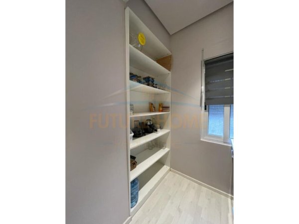 Shitet, Apartament 3+1+2, Prane Stadiumit , Durres