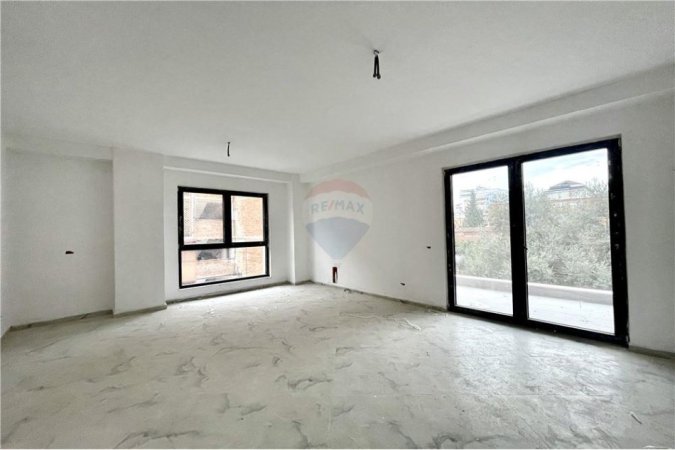 APARTAMENT 2+1 NE SHITJE TEK PAZARI I RI QENDER!