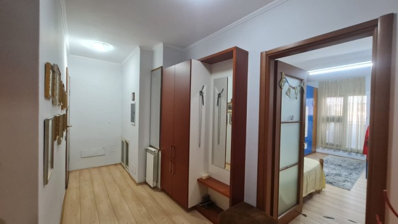 APARTAMENT 3+1+2+VERANDE TE ARTURBINA!