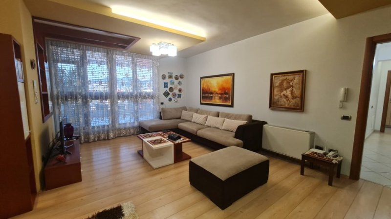 APARTAMENT 3+1+2+VERANDE TE ARTURBINA!