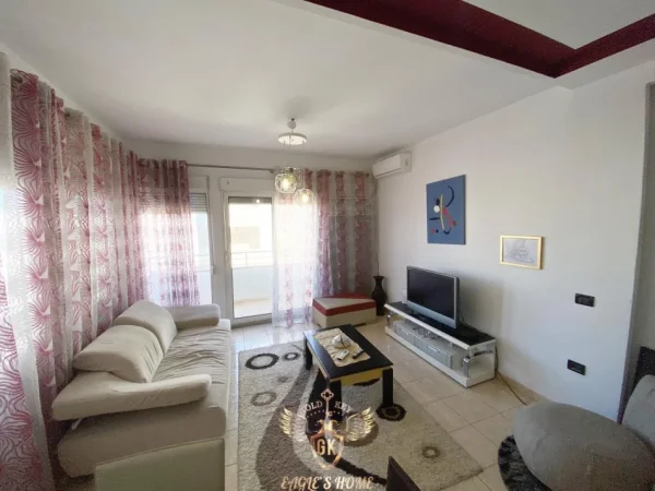 Jepet me Qera 
• 2+1 me ballkon
• 90 Metra
• Mobiluar
• Kati 7 me Ashensor pallat 9 Katsh
• Orientim Veri perendim
• Jepet per afatgjate
🏡Rruga Portit,Stacioni Trenit🏡
• 400€ Neto✅
WEB LINK : https://goldkeyrealestate.al/sq/DetajetePron%C3%ABs/15497211
Post Nr : 15497211
__________________________