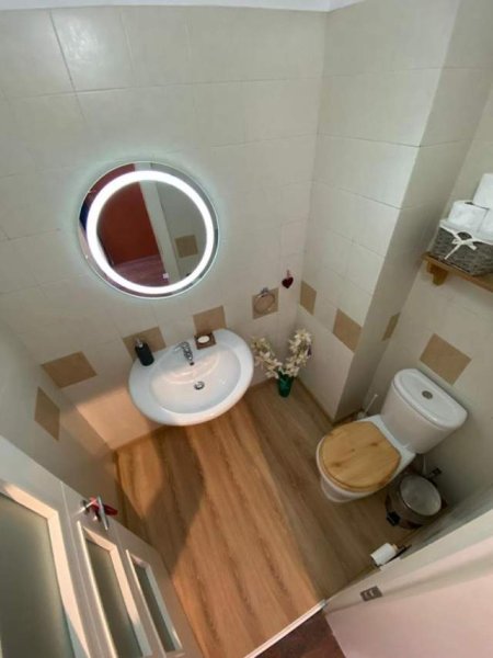 Tirane, jepet me qera apartament duplex Dublex Kati 6, 1.287 m² 1.400 Euro (Pjeter Bogdani)