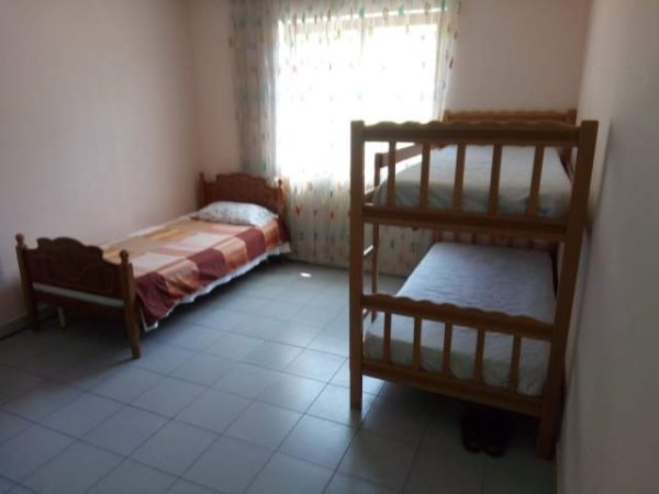 Tirane, jepet me qera apartament 2+1+A+BLK Kati 2, 23.000 Leke (Varri i Bamit, sheshi Shimon Perez)
