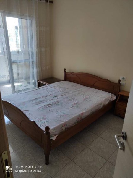 Tirane, jepet me qera apartament 1+1+BLK Kati 5, 25.000 Leke (Besim Alla)