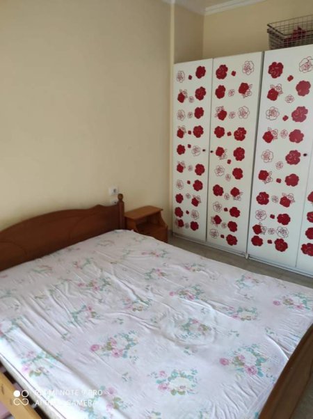 Tirane, jepet me qera apartament 1+1+BLK Kati 5, 25.000 Leke (Besim Alla)