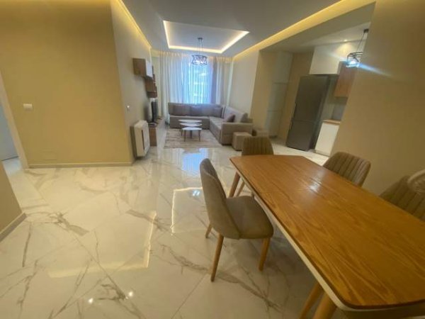 Tirane, jepet me qera apartament 2+1+BLK Kati 6, 89 m² 450 Euro (ish Fusha Aviacionit)