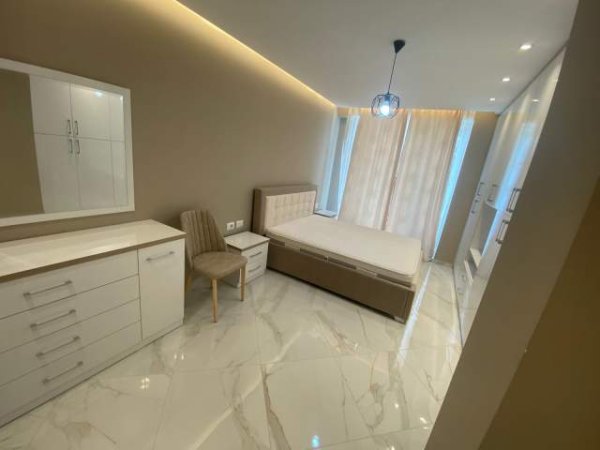 Tirane, jepet me qera apartament 2+1+BLK Kati 6, 89 m² 450 Euro (ish Fusha Aviacionit)