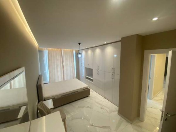Tirane, jepet me qera apartament 2+1+BLK Kati 6, 89 m² 450 Euro (ish Fusha Aviacionit)
