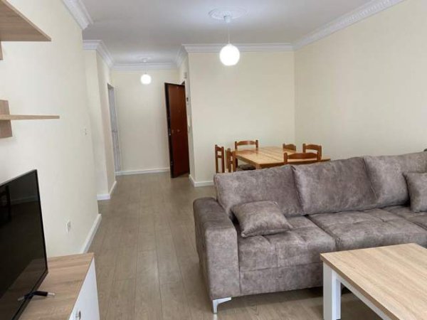 Shqiperi, jepet me qera apartament Kati 7, 99 m² 420 Euro (Dritan Hoxha)