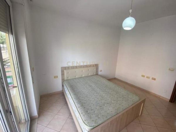 Tirane, jepet me qera apartament 1+1 Kati 2, 67 m² 350 Euro (Liqeni i Thate)