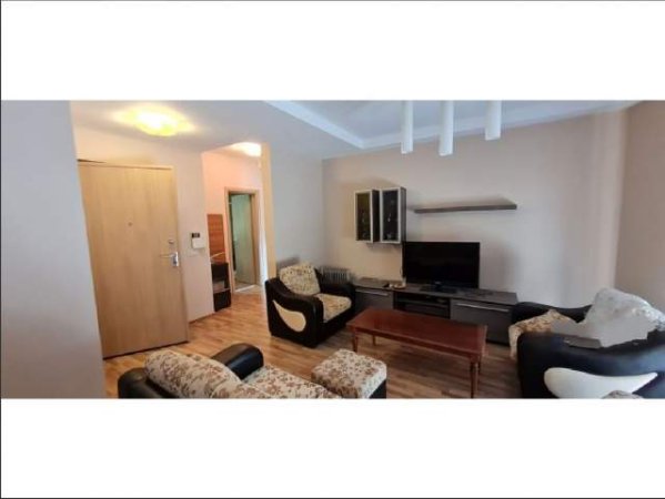 Tirane, jepet me qera apartament 2+1 Kati 5, 114 m² 550 Euro (Pazari i Ri)