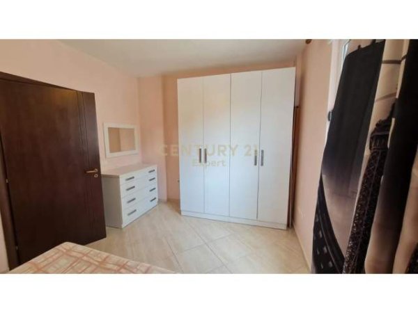 Tirane, jepet me qera apartament 1+1 Kati 1, 60 m² 350  (Tregu Elektrik)