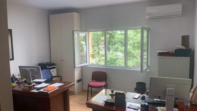 Tirane, shes apartament 3+1 Kati 3, 130 m² 210.000 Euro (Rruga Sami Frasheri)
