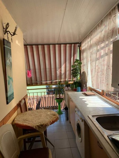 Tirane, jepet me qera apartament 2+1+BLK Kati 6, 90 m² 40.000 Leke (Pallatet Agimi)