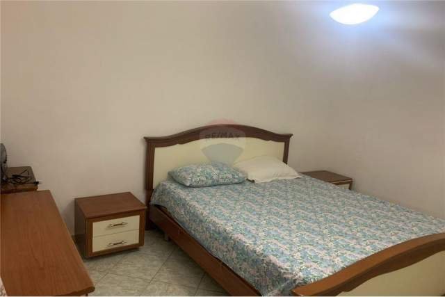 Tirane, jepet me qera apartament 1+1+A+BLK Kati 3, 61 m² 350 Euro (Libri Universitar)