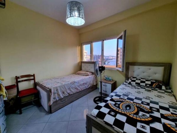 Tirane, jepet me qera apartament 2+1+BLK Kati 4, 110 m² 300 Euro (Unaza e re)