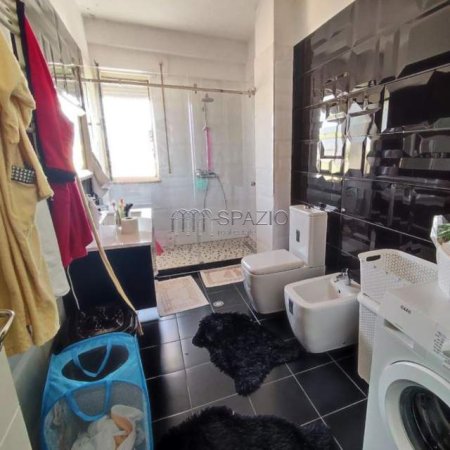 Tirane, jepet me qera apartament 2+1+A+BLK Kati 3, 100 m² 600 Euro (Liqeni i Thate)