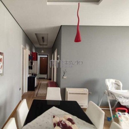 Tirane, jepet me qera apartament 2+1+A+BLK Kati 3, 100 m² 600 Euro (Liqeni i Thate)