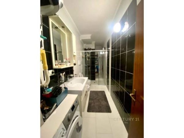 Tirane, jepet me qera apartament 3+1+BLK Kati 4, 130 m² 800 Euro (Rrugen Hajdar Hidi)