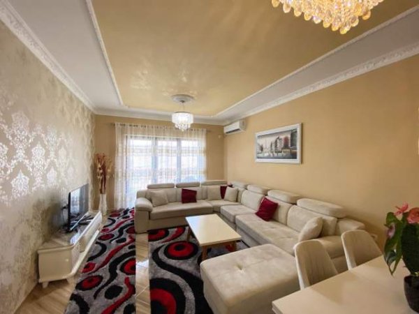 Tirane, jepet me qera apartament 2+1+BLK Kati 7, 107 m² 600 Euro (Rruga Teodor Keko)
