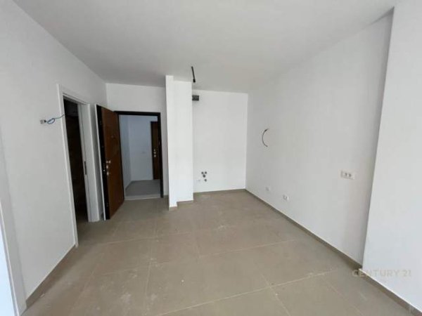 Tirane, jepet me qera apartament 1+1 Kati 9, 66 m² 400 Euro (prane Spitalit Nene Tereza)