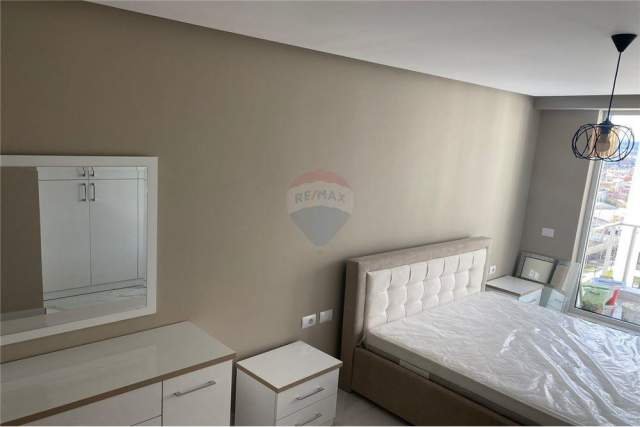 Tirane, jepet me qera apartament 2+1 Kati 6, 106 m² 450 Euro (Fusha e Aviocionit)