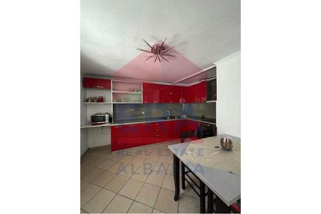 Tirane, jepet me qera 1+1+A+BLK Kati 1, 80 m² 450 Euro