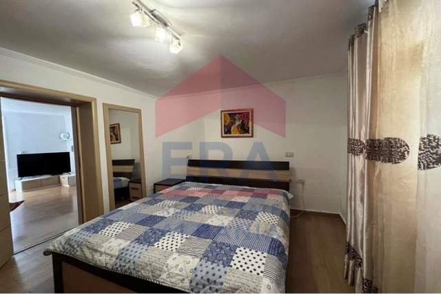 Tirane, jepet me qera 1+1+A+BLK Kati 1, 80 m² 450 Euro