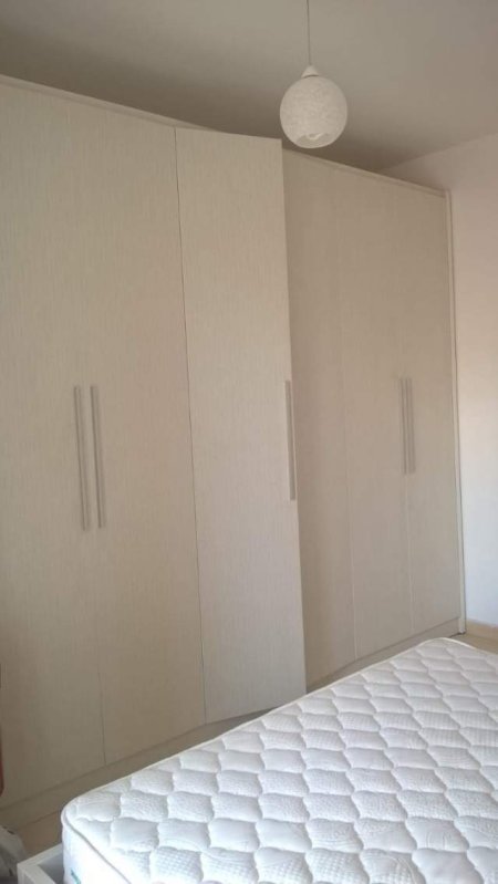 Tirane, jepet me qera apartament 1+1+BLK Kati 3, 270 Euro (xhanfize keko)