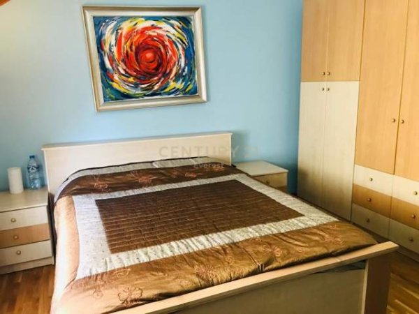 Tirane, jepet me qera apartament 3+1+BLK Kati 3, 101 m² 500 Euro (Rruga e Elbasanit)