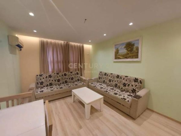 Tirane, jepet me qera apartament 1+1+BLK Kati 1, 60 m² 350 Euro (Ish Parku)
