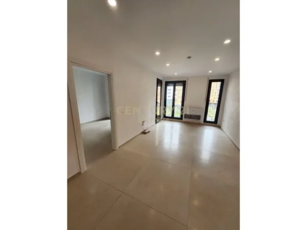 Japim me Qira Ambient per Zyra tek Kompleksi Zirkon