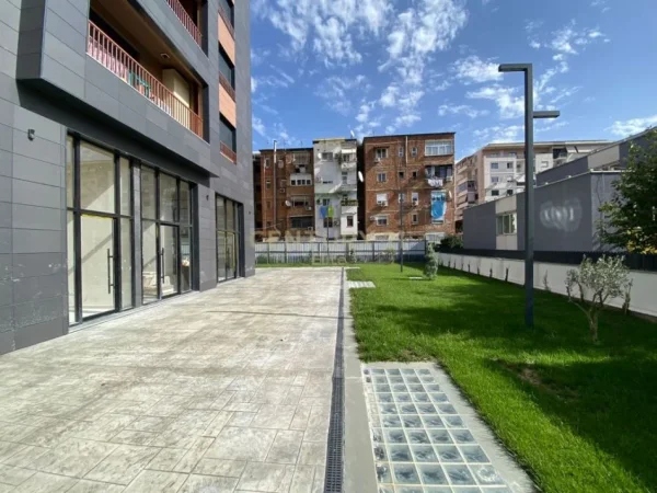 JEPET ME QIRA AMBIENT TEK PAZARI I RI