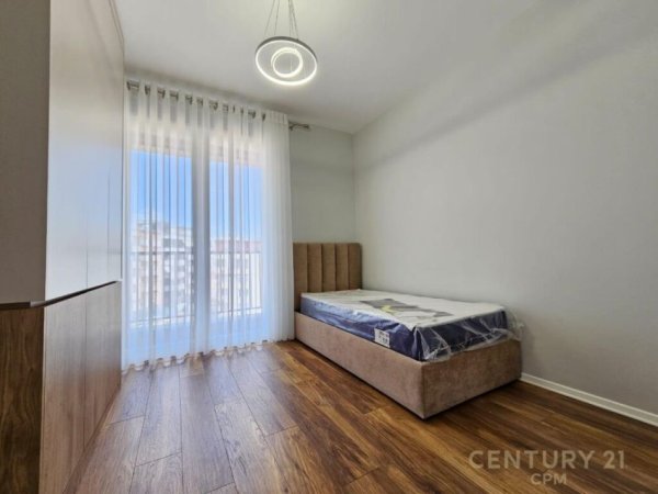 Japim Apartament 2+1+ 2 Parkime tek Pazari Ri.