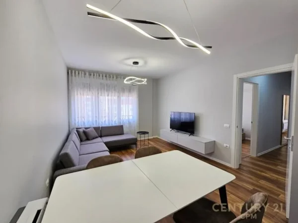 Japim Apartament 2+1+ 2 Parkime tek Pazari Ri.